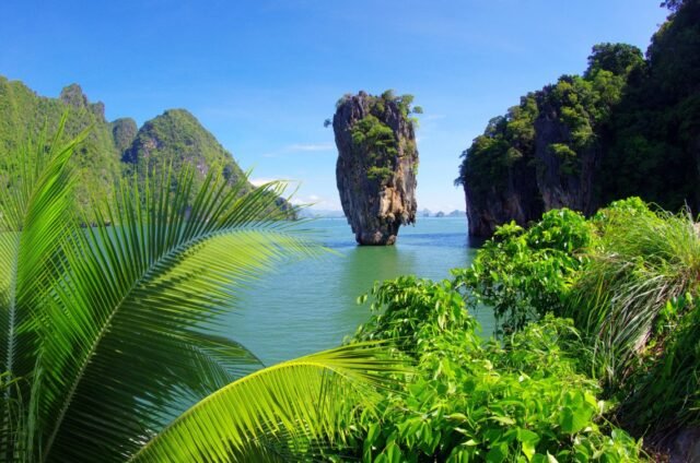 James Bond island 1