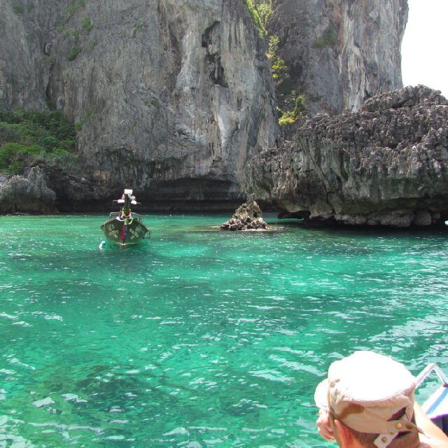Phi Phi Islands Quality Tour Nui Bay