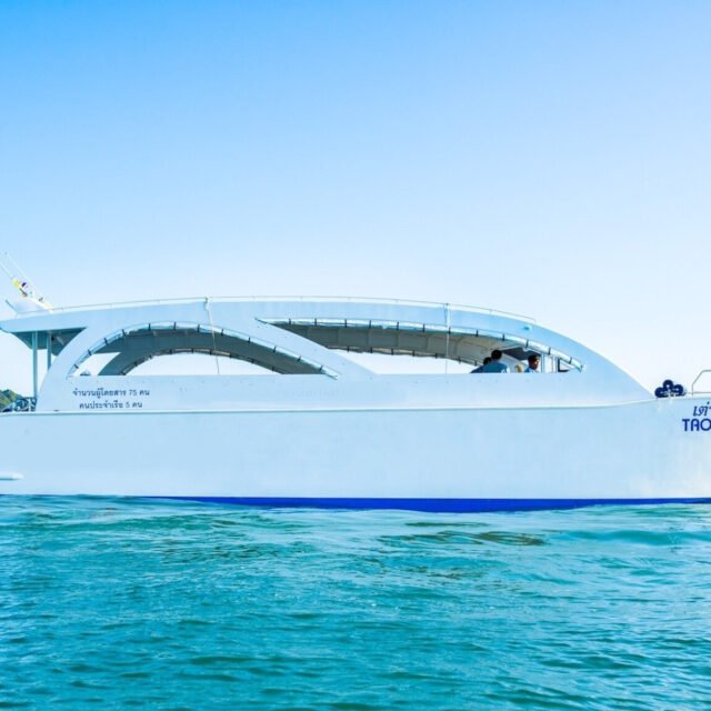 Similan-Island-Premium-Day-Trip-Catamaran