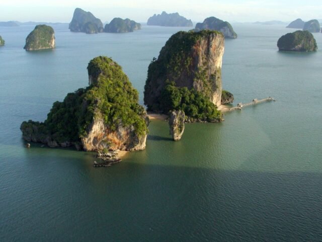 james bond island 6