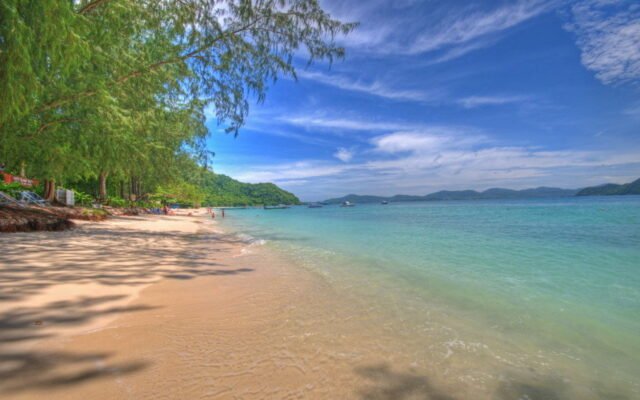 Raya Island Coral Island Day tour - Image 4