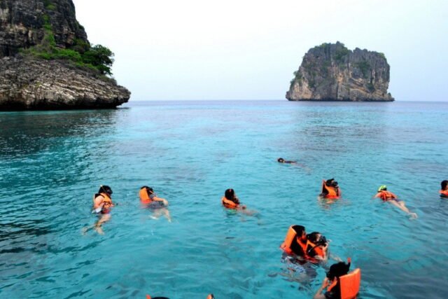 Koh Rok Island Koh Haa Island Premium - Image 5