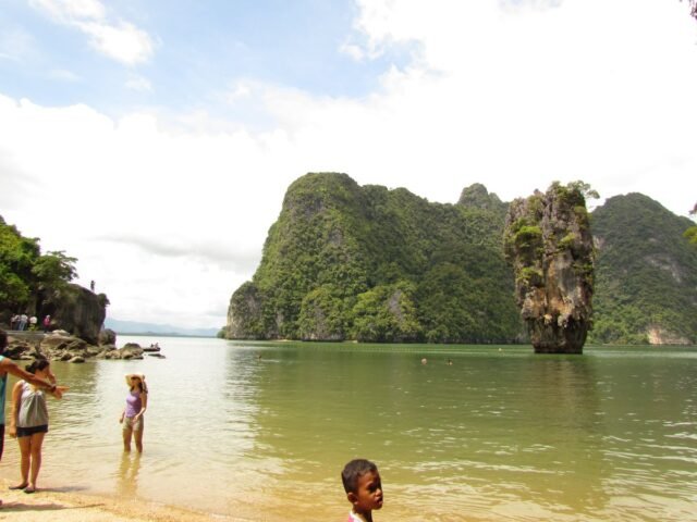 james bond island