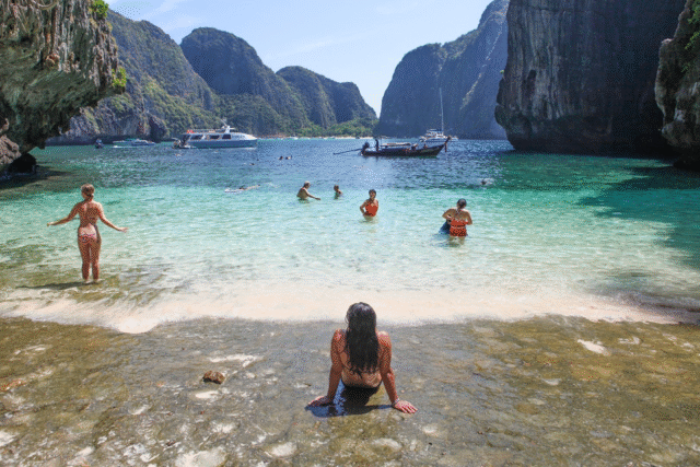 Phuket Catamaran Boat - Phi Phi island