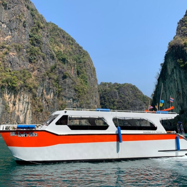 Semplice-Phuket-Phi-Phi-Maya-Bamboo-Maiton-Island-day-Tour-by-speed-Catamaran1