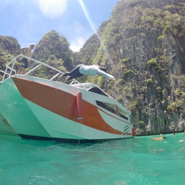 Semplice-Phuket-Phi-Phi-Maya-Bamboo-Maiton-Island-day-Tour-by-speed-Catamaran5