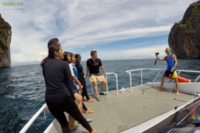 Semplice-Phuket-Phi-Phi-Maya-Bamboo-Maiton-Island-day-Tour-by-speed-Catamaran7