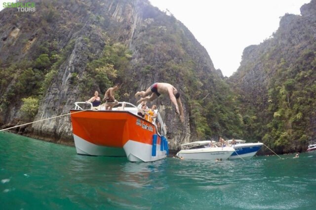 Semplice-Phuket-Phi-Phi-Maya-Khai-Island-Tour-by-speed-Catamaran10