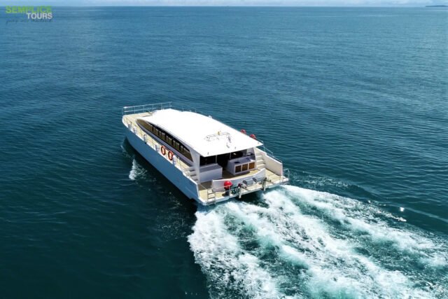Phi Phi Islands al Tramonto con Moto-catamarano