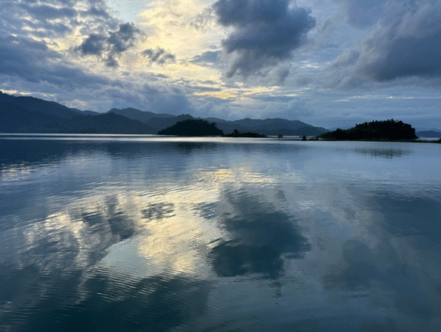 KHAO - SOK - TOUR - 2 - Raft - house - (2)