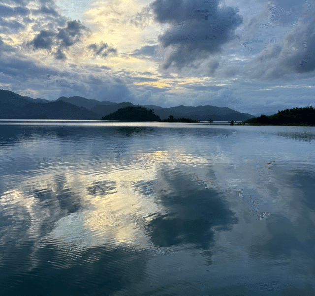KHAO - SOK - TOUR - 2 - Raft - house - (2)