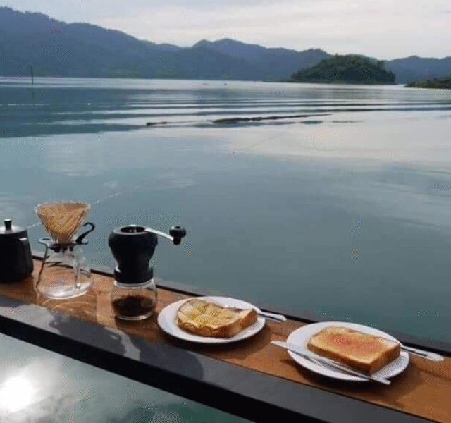 KHAO - SOK - TOUR - 2 - Raft - house - (4)
