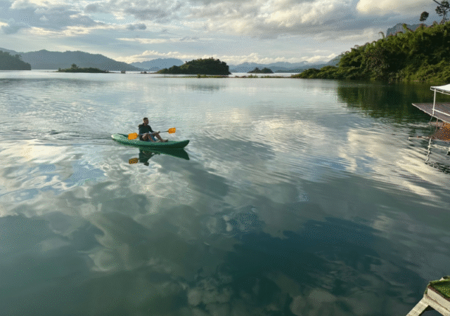 KHAO - SOK - TOUR - 2 - Raft - house - (5)