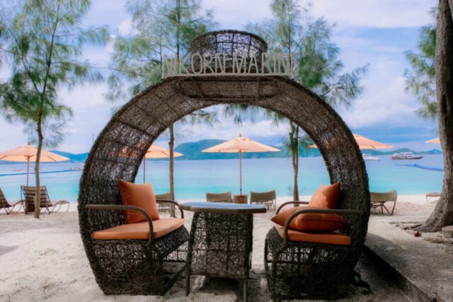 Half - Day - Trip - Kahung -Private - Beach - Private - Table