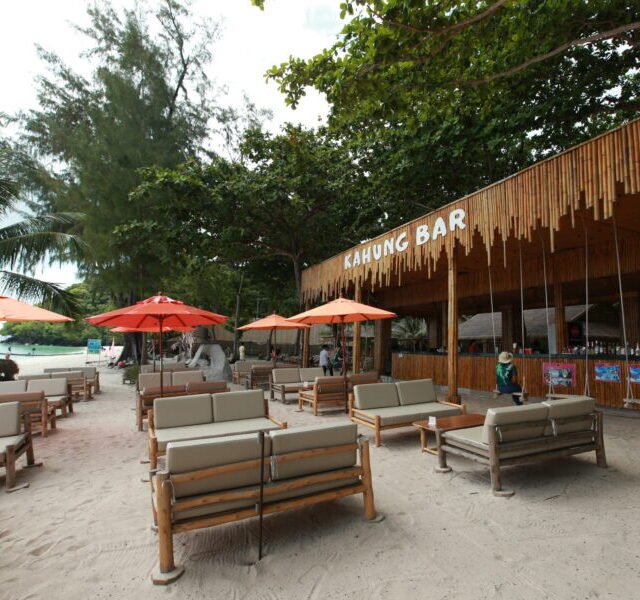 Half - Day - Trip - Kahung -Private - Beach - Bar