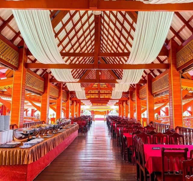 Phang - Nga - Speed - catamaran - Panyee - Island - restaurant
