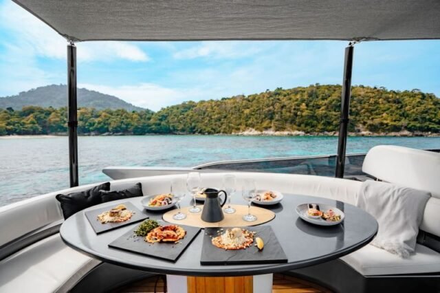 hype-yacht-krabi-e-pang-nga-yacht-lower-deck.jpg