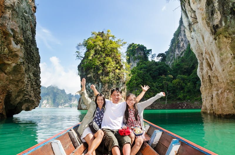 Happy Family Khao Sok Lake Boat